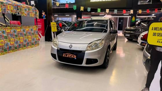 RENAULT SANDERO 1.6 EXPRESSION 8V FLEX 4P MANUAL RENAULT SANDERO 1.6 EXPRESSION 8V FLEX 4P MANUAL